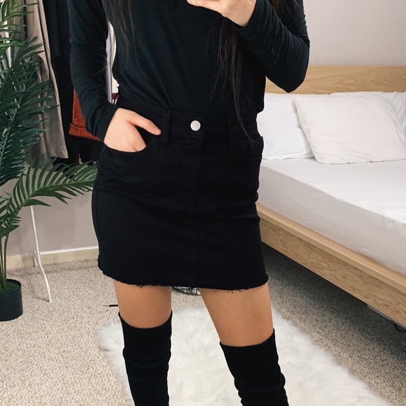 Hazel - Black Denim Skirt - Picture 5 of 6